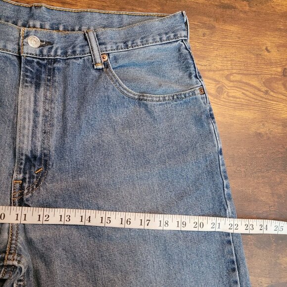 Vtg Levi's Jeans Mens 36x32 Measures 34x30 Relaxed Straight 550 Ripped Y2K - Picture 7 of 10